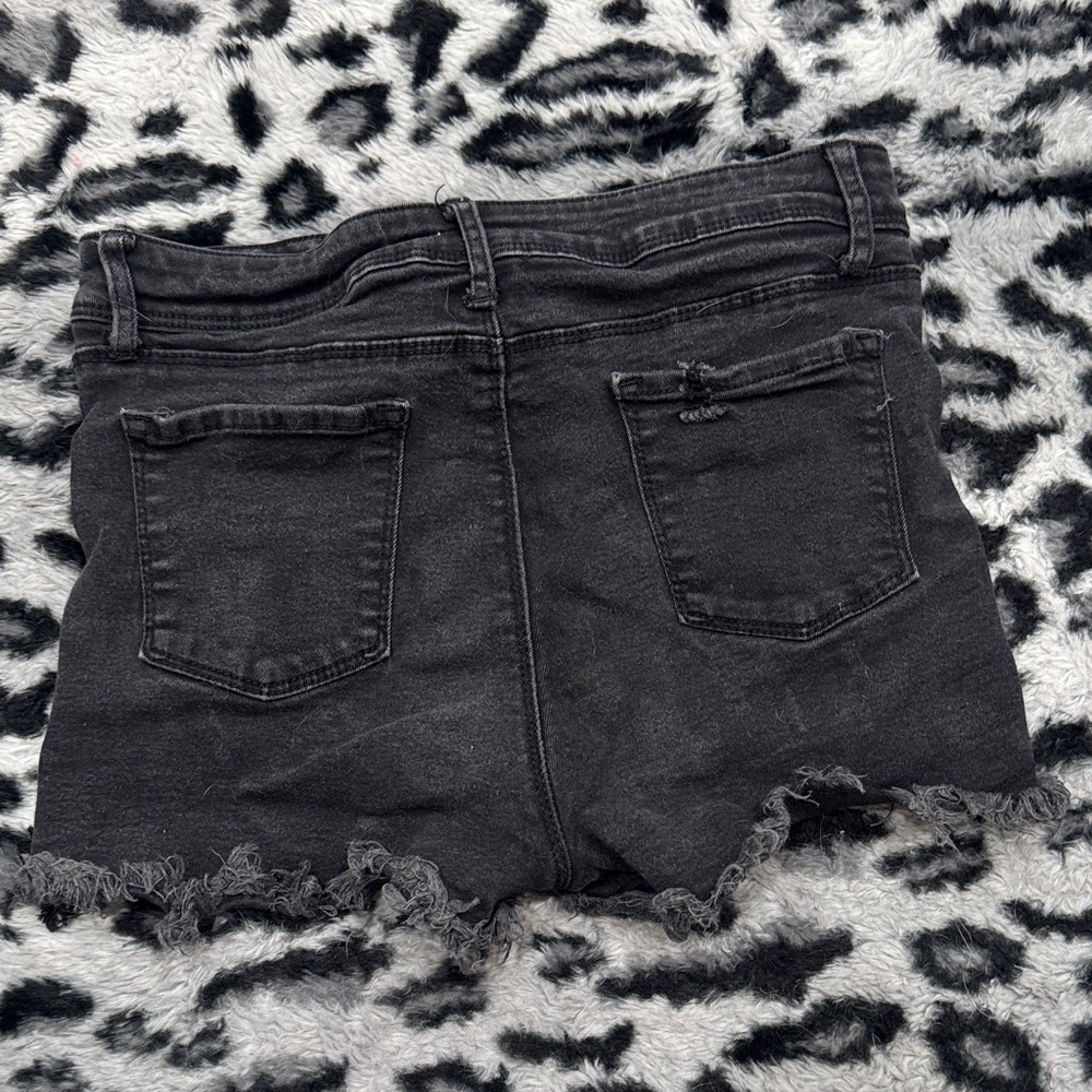Fire & Rain Stylish Black Distressed Denim Shorts - Picture 6 of 6